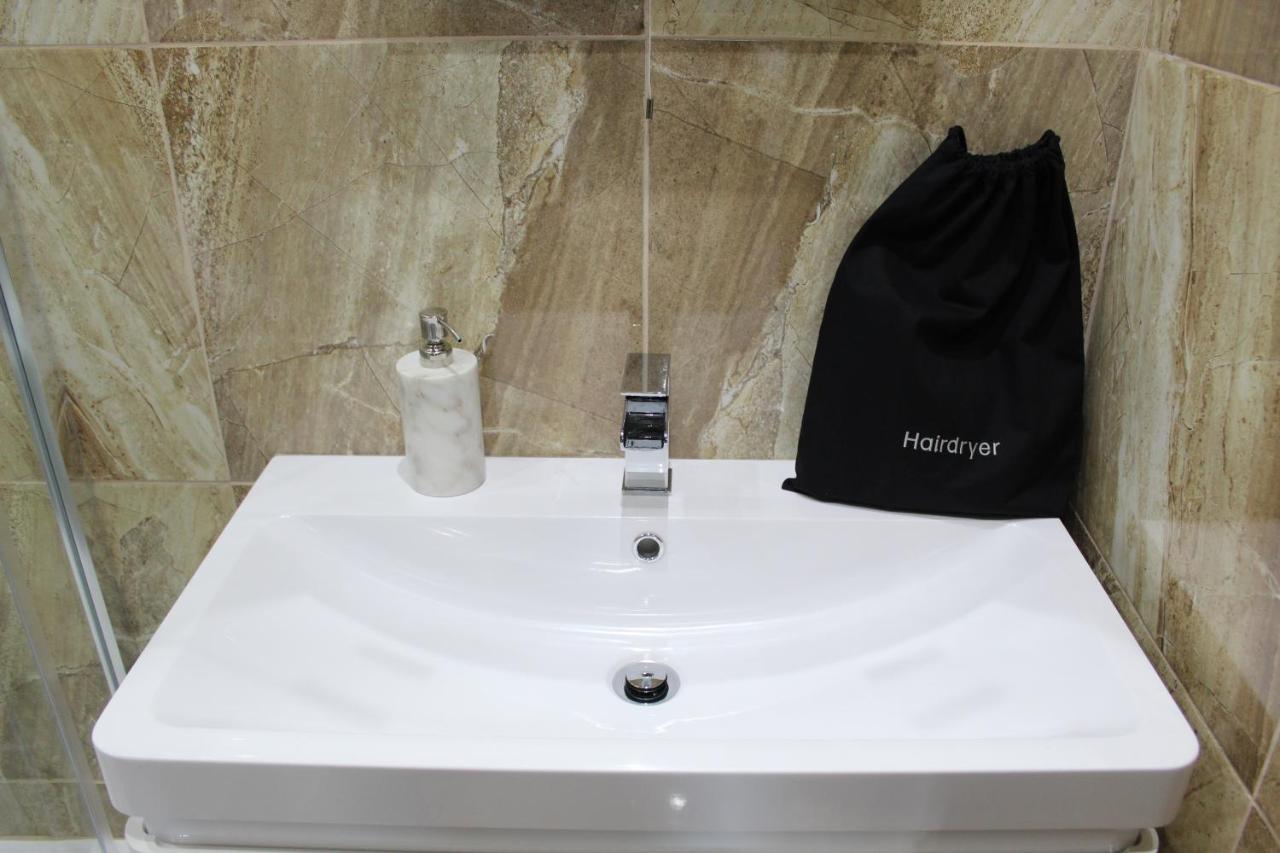 Your Oxford Stay Bagian luar foto